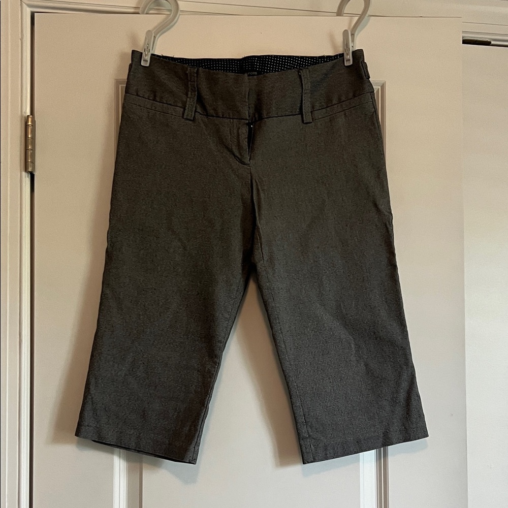 Maurices Gray Capris